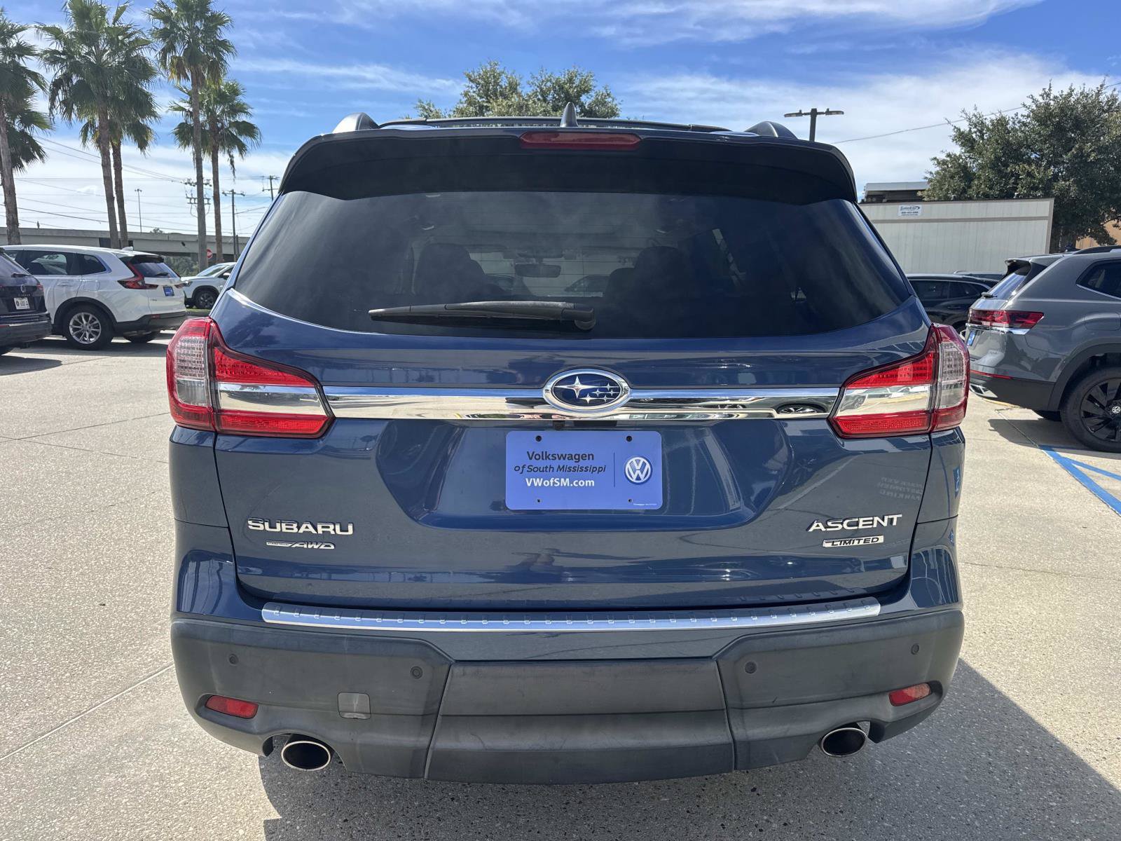 Used 2020 Subaru Ascent Limited w/ Technology Package AWD/4WD image 6