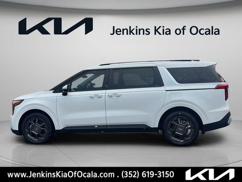 New 2026 Kia Carnival EX FWD image 6