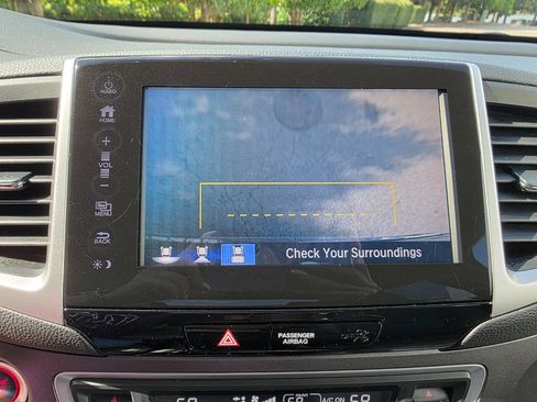 Used 2017 Honda Ridgeline RTL-T image 25