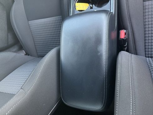 Used 2023 Dodge Charger R/T w/ Blacktop Package image 46