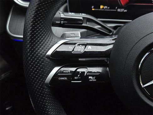 Used 2023 Mercedes-Benz C 300 Sedan image 33