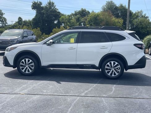 Used 2021 Subaru Outback Premium AWD/4WD image 4