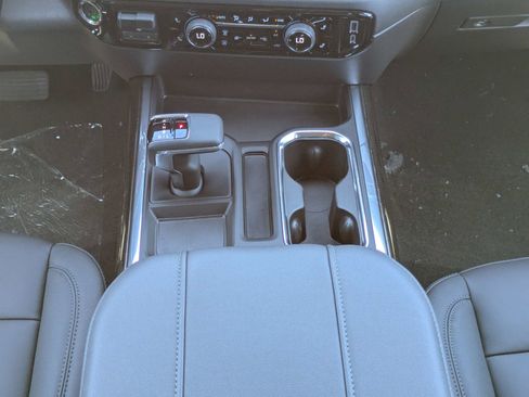 New 2026 Chevrolet Silverado 1500 RST w/ RST All Star Premium Package AWD/4WD image 6