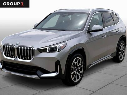 New 2025 BMW X1 xDrive28i w/ Premium Package