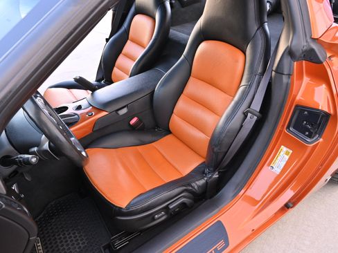 Used 2007 Chevrolet Corvette Coupe w/ Preferred Equipment Group RWD image 16