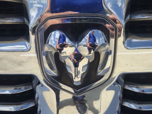 Used 2017 RAM 1500 Lone Star RWD image 9