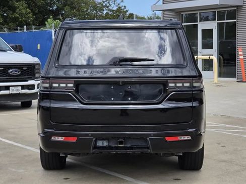 Used 2024 Jeep Grand Wagoneer Series III w/ Rear Seat Video Group 1 AWD/4WD image 9