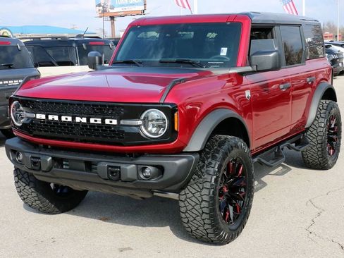 New 2025 Ford Bronco Big Bend w/ Black Diamond Package AWD/4WD image 2
