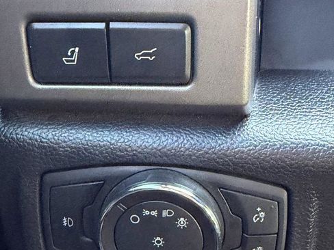 Used 2019 Ford Expedition Max XLT w/ Equipment Group 202A RWD image 15