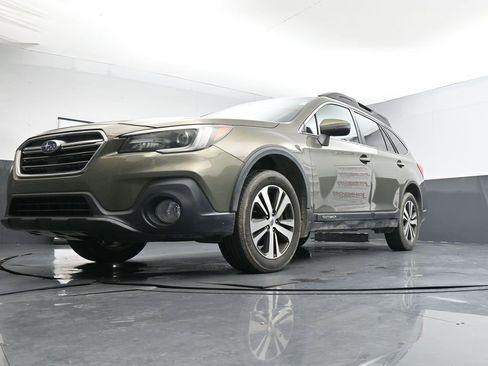 Used 2018 Subaru Outback 2.5i Limited image 20