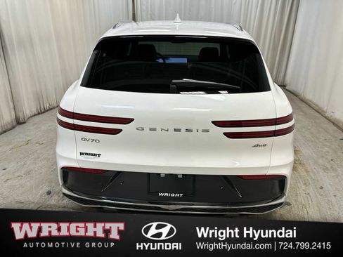 Certified 2026 Genesis GV70 2.5T image 5