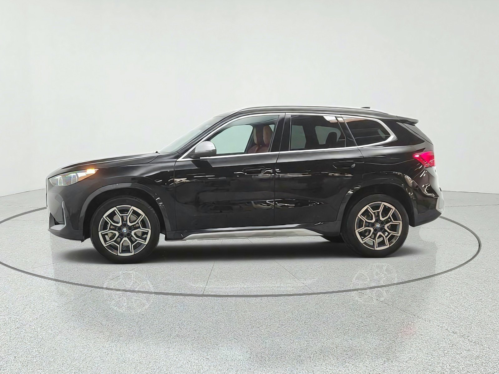 Used 2023 BMW X1 xDrive28i w/ Convenience Package AWD/4WD image 8