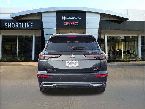 Used 2025 Mitsubishi Outlander SEL AWD/4WD image 4