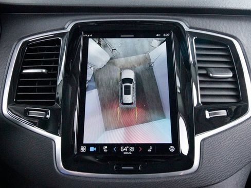 Certified 2024 Volvo XC90 B5 Plus image 17