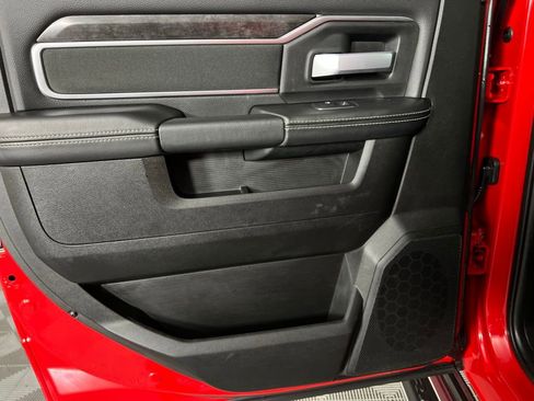 Used 2024 RAM 2500 Big Horn w/ Sport Appearance Package image 26