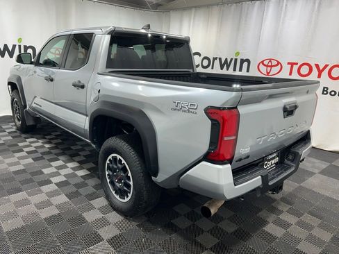 Used 2024 Toyota Tacoma TRD Off-Road image 5