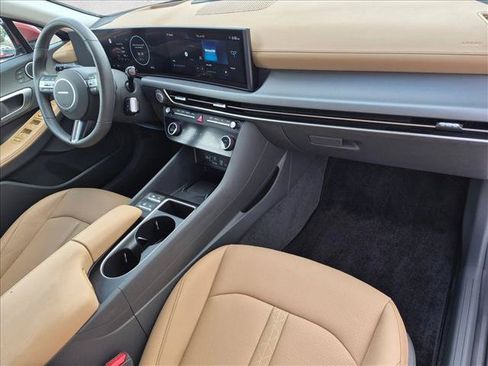 Used 2025 Hyundai Sonata Limited FWD image 24
