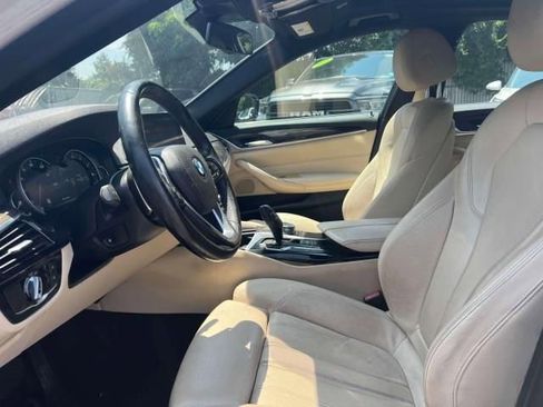 Used 2019 BMW 530i xDrive w/ Convenience Package image 14