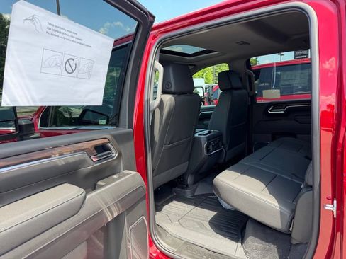 New 2026 GMC Sierra 2500 SLT w/ SLT Premium Package AWD/4WD image 9