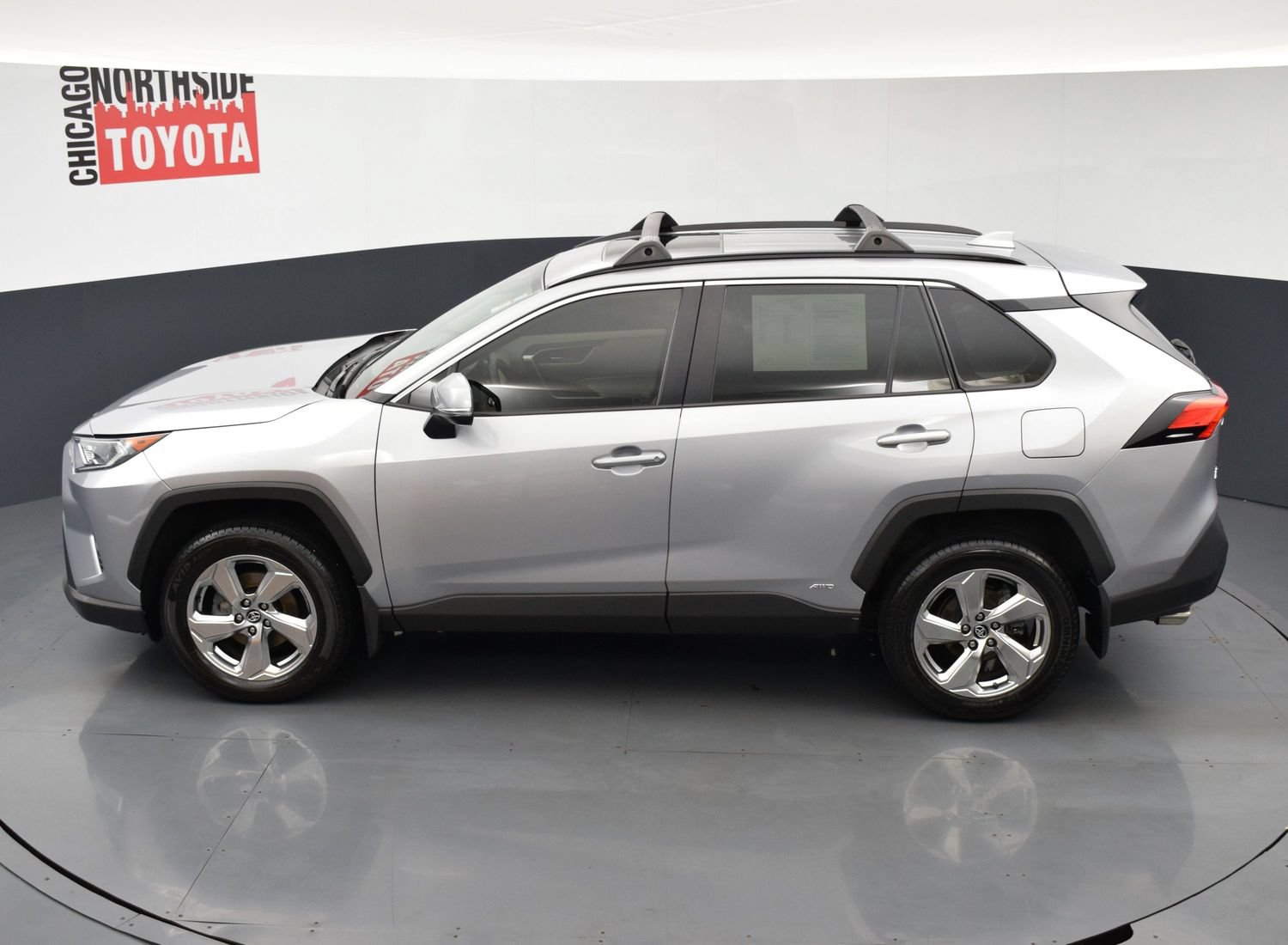 Used 2021 Toyota RAV4 XLE Premium AWD/4WD image 19