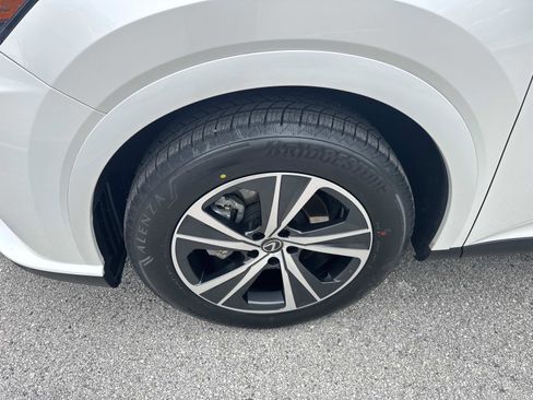 Used 2023 Lexus RX 350 Premium w/ Accessory Package (Z1) FWD image 10