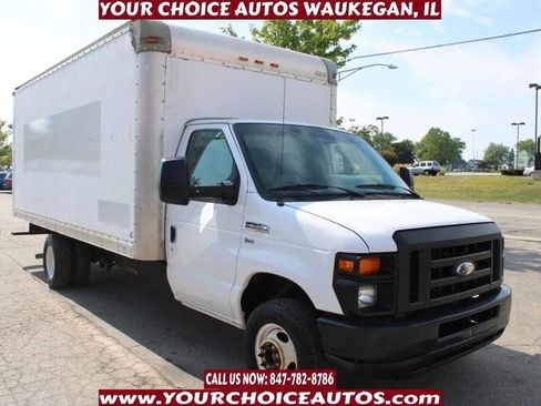 Used 2014 Ford E-350 and Econoline 350 Super Duty image 3