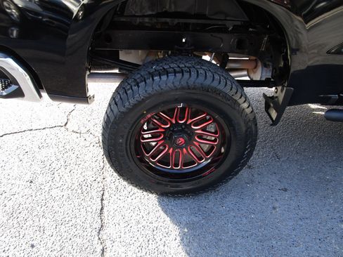 Used 2019 Chevrolet Silverado 1500 LT w/ Texas Edition image 27