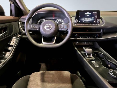 Used 2023 Nissan Rogue SV image 8