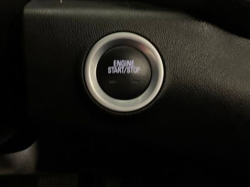 Used 2024 GMC Terrain SLT w/ Elevation Edition image 22