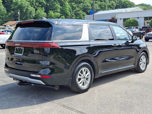 Used 2023 Kia Carnival LX FWD image 6