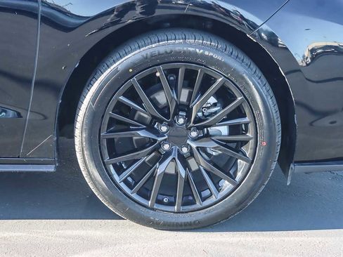 Used 2023 Toyota Sienna XSE image 9