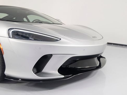 Used 2022 McLaren GT RWD image 35