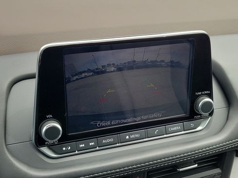 Used 2023 Nissan Rogue SV AWD/4WD image 26