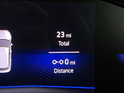 Used 2024 Volkswagen Tiguan S image 16