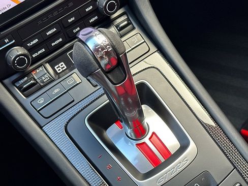 Used 2018 Porsche 911 GT2 RS image 26