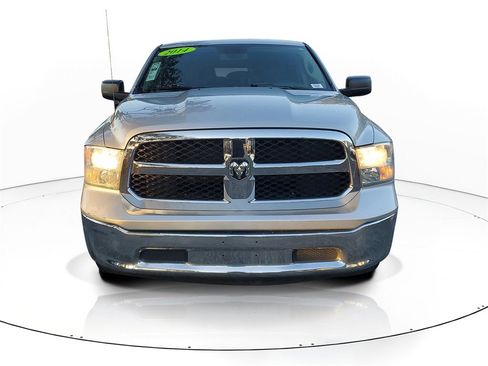Used 2014 RAM 1500 Classic SLT image 2