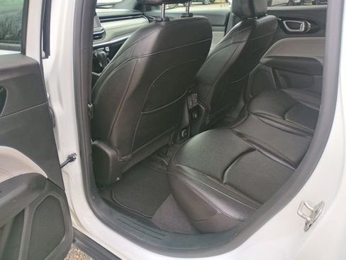 Used 2024 Jeep Compass Limited AWD/4WD image 20