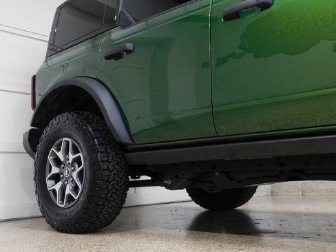 Used 2024 Ford Bronco Badlands image 10