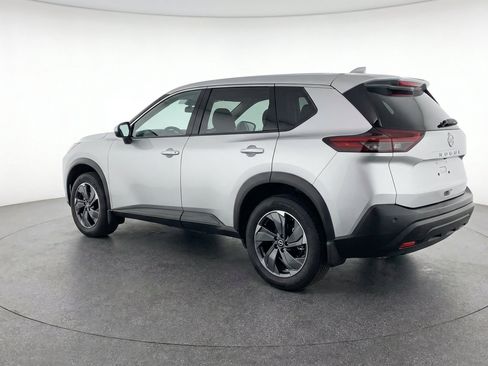 Used 2025 Nissan Rogue SV FWD image 6