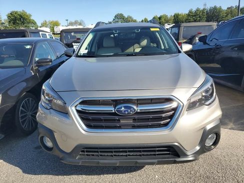 Used 2019 Subaru Outback 2.5i Limited w/ Popular Package #2 AWD/4WD image 2