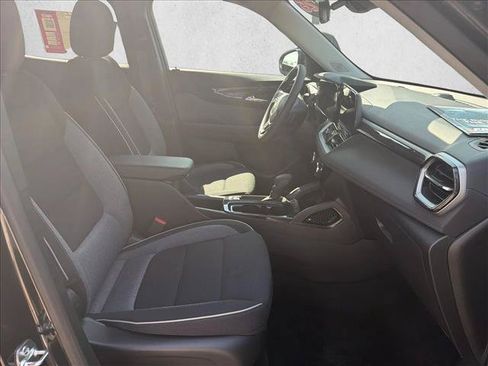 Used 2026 Chevrolet TrailBlazer LT FWD image 24