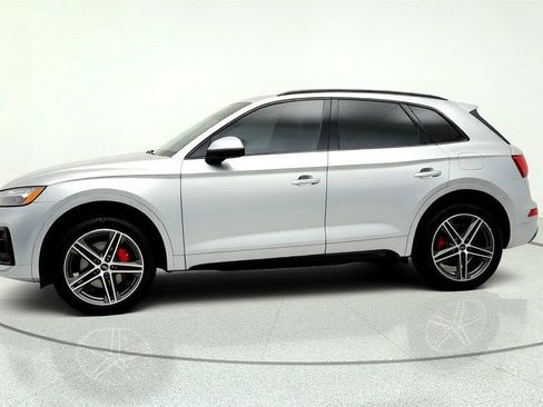 Used 2024 Audi Q5 e Premium Plus w/ Premium Plus Package AWD/4WD image 8
