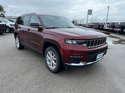 Used 2022 Jeep Grand Cherokee L Limited w/ Luxury Tech Group II AWD/4WD image 6