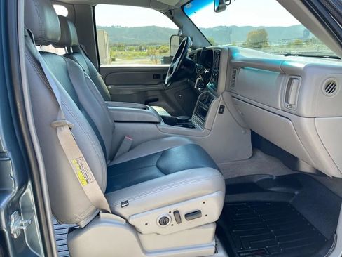 Used 2007 Chevrolet Silverado 3500 LT w/ Heavy-Duty Power Package image 20