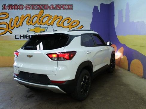 Used 2023 Chevrolet TrailBlazer LT w/ Convenience Package FWD image 4