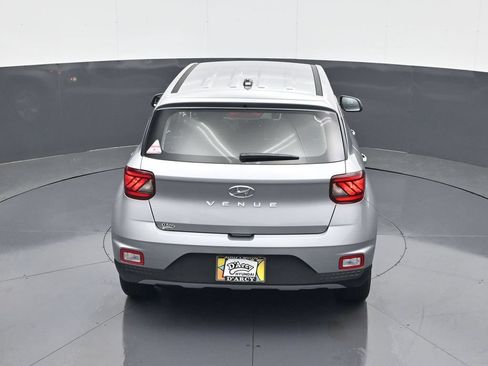 New 2026 Hyundai Venue SE FWD image 18