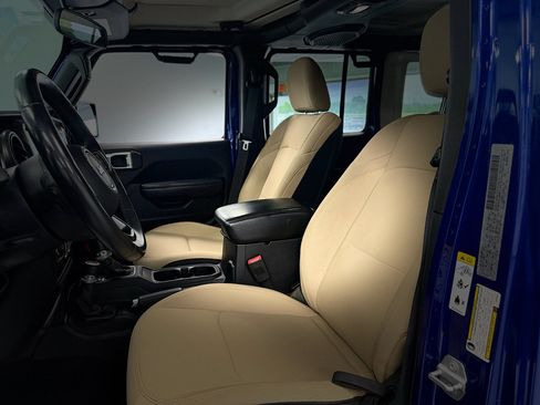 Used 2018 Jeep Wrangler Unlimited Sport S AWD/4WD image 11