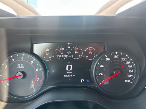Used 2017 Chevrolet Camaro SS RWD image 6