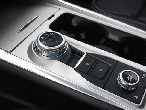 Used 2022 Ford Explorer XLT w/ Equipment Group 202A image 63