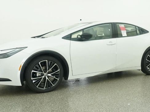 New 2026 Toyota Prius Limited FWD image 18